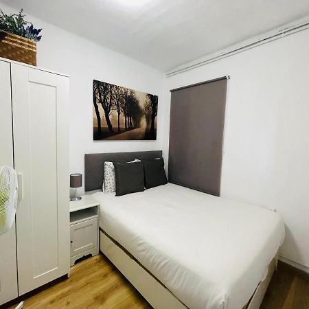 Beach Apartment Barca 6 Сант Адриа де Бесос Екстериор снимка