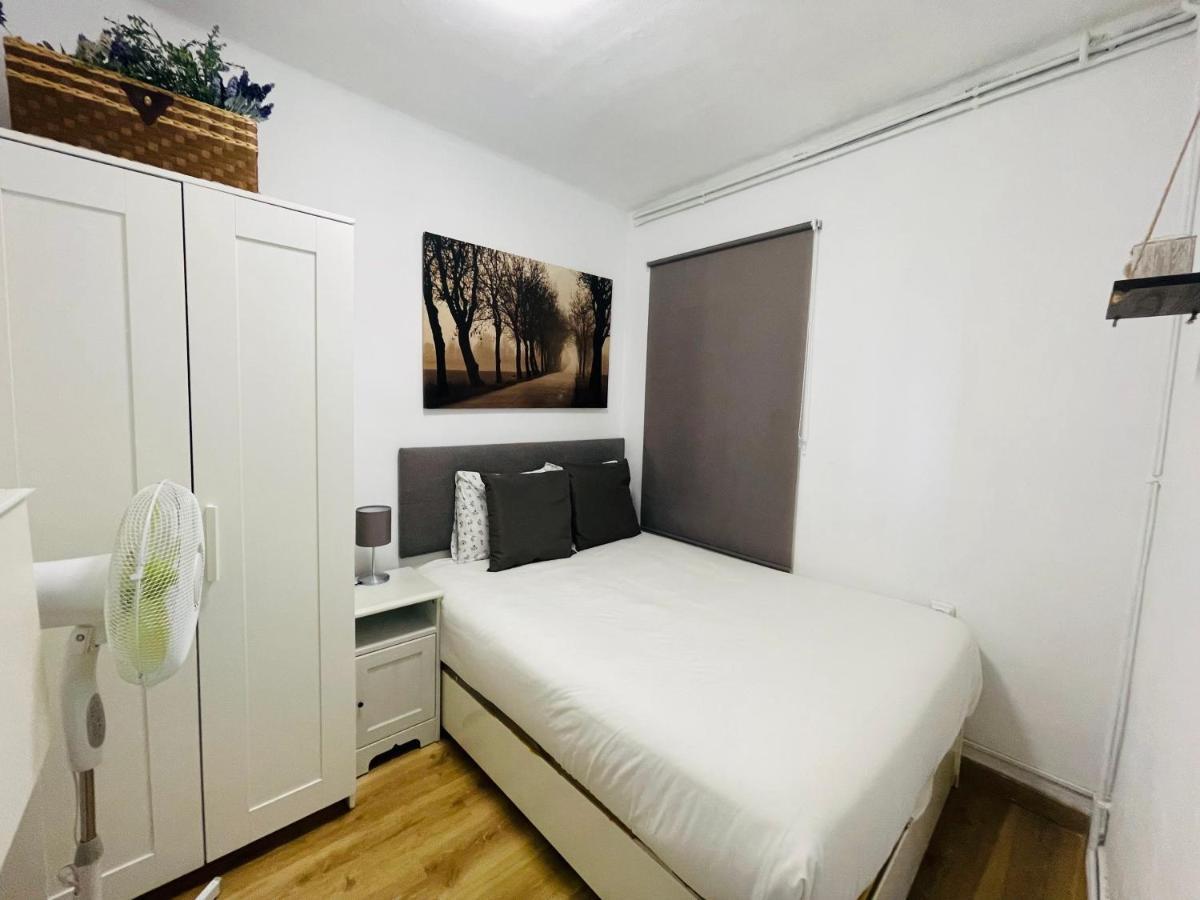 Beach Apartment Barca 6 Сант Адриа де Бесос Екстериор снимка