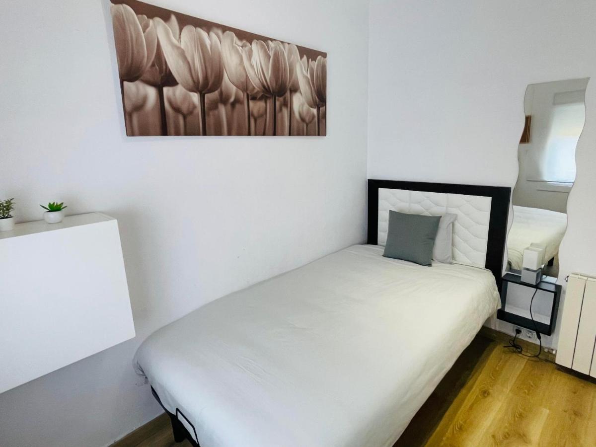 Beach Apartment Barca 6 Сант Адриа де Бесос Екстериор снимка