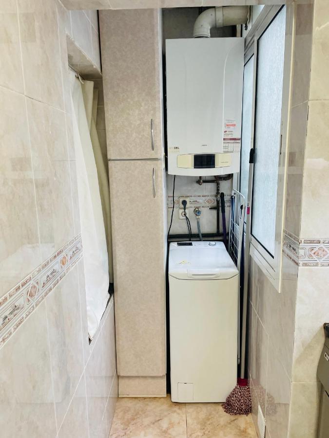 Beach Apartment Barca 6 Сант Адриа де Бесос Екстериор снимка